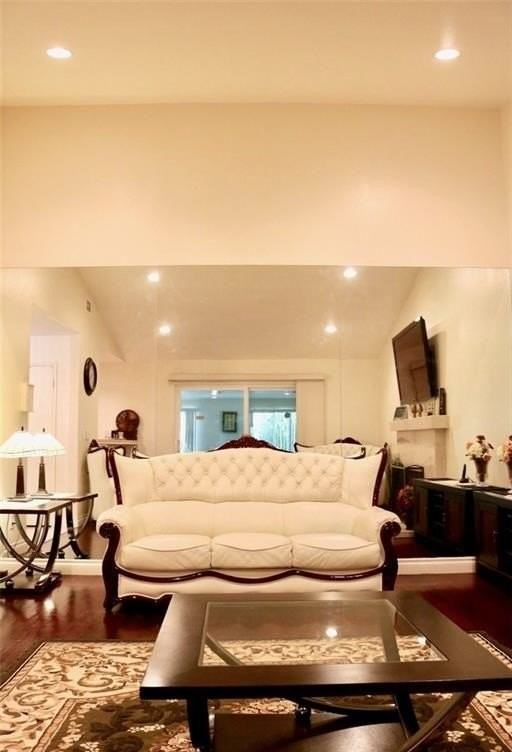 10638 Balcom Ave - Photo 3 of 16