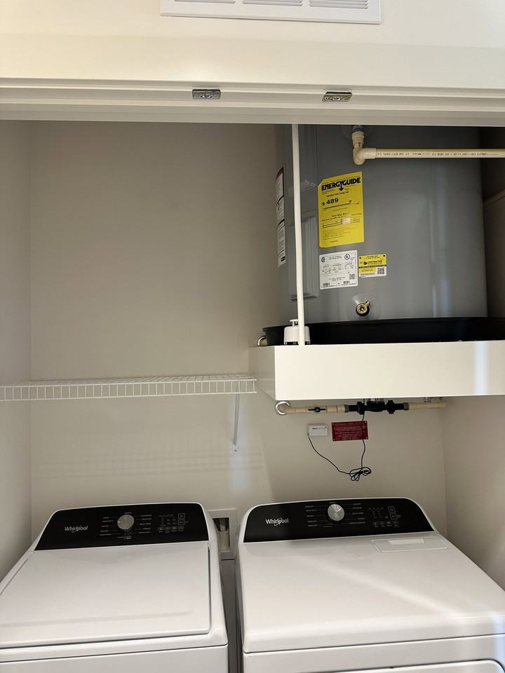 2525 Turtle Creek Blvd #317 - Photo 5 of 6