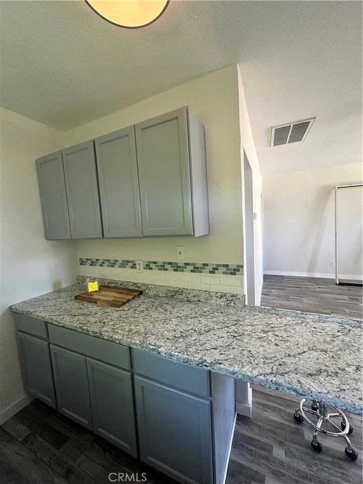 18060 Grand Ave - Photo 5 of 18