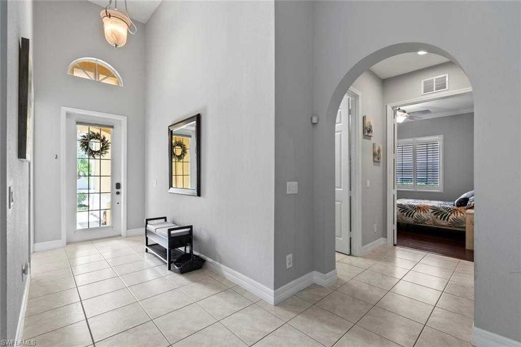 6051 Shallows Way - Photo 4 of 38