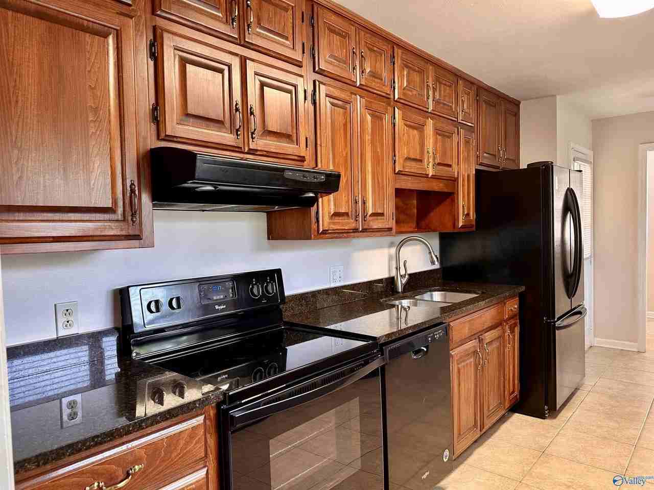 213 Wingate Ave Sw - Photo 5 of 20