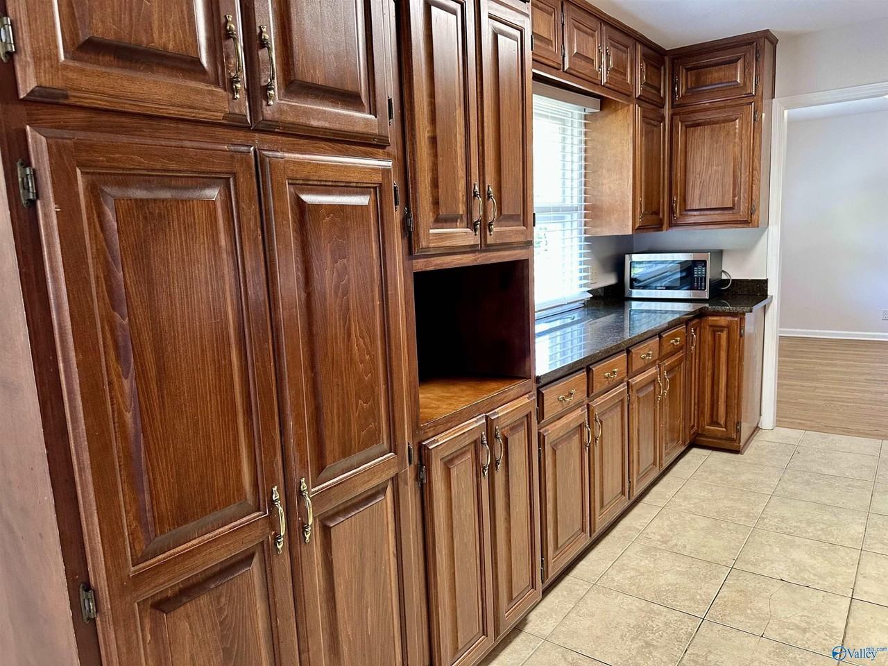 213 Wingate Ave Sw - Photo 7 of 20