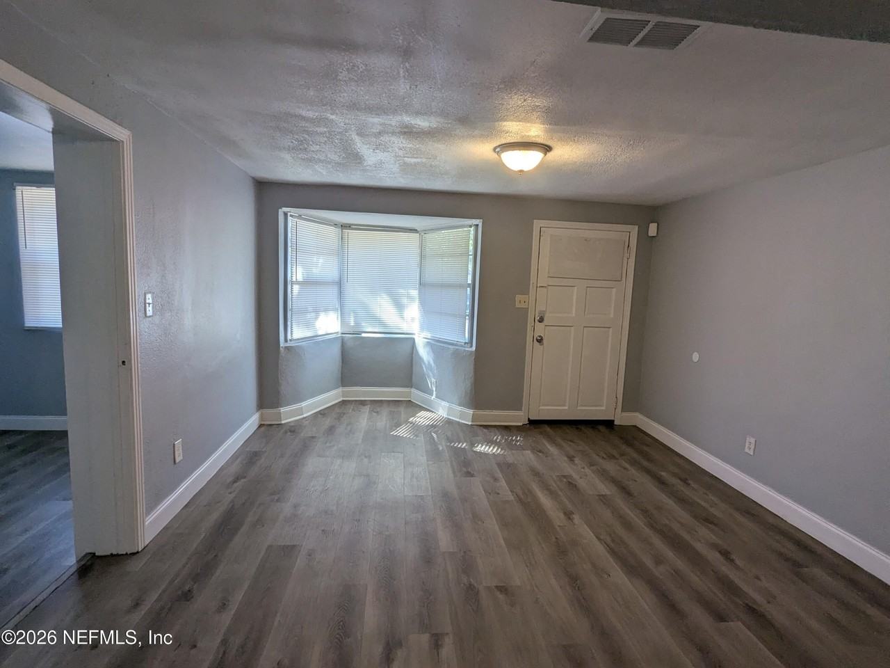 1834 Meharry Ave - Photo 2 of 16