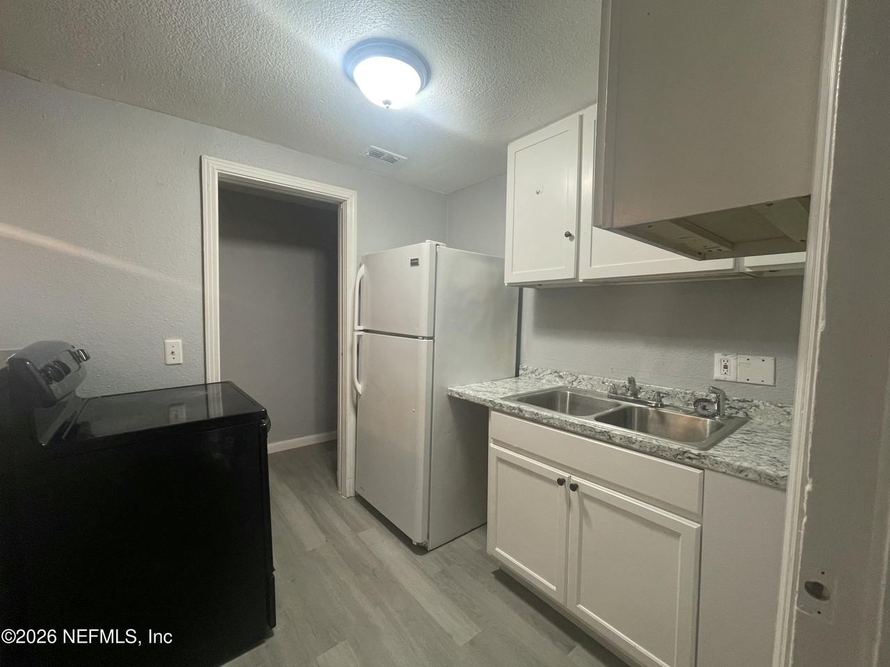 1834 Meharry Ave - Photo 5 of 16