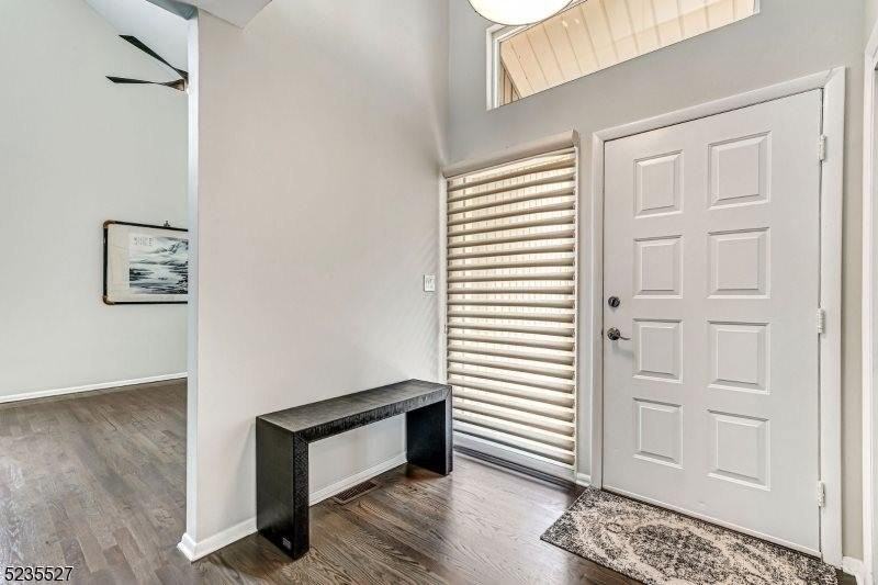 33 Highmount Ave - Photo 2 of 27