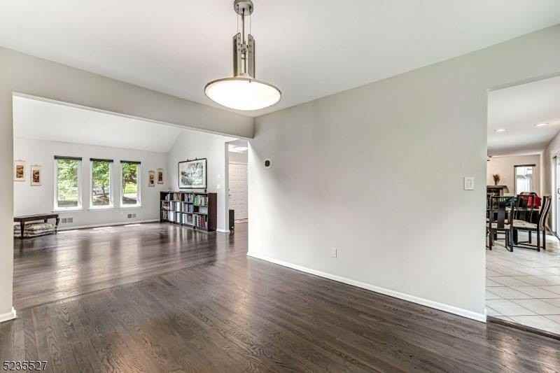 33 Highmount Ave - Photo 7 of 27