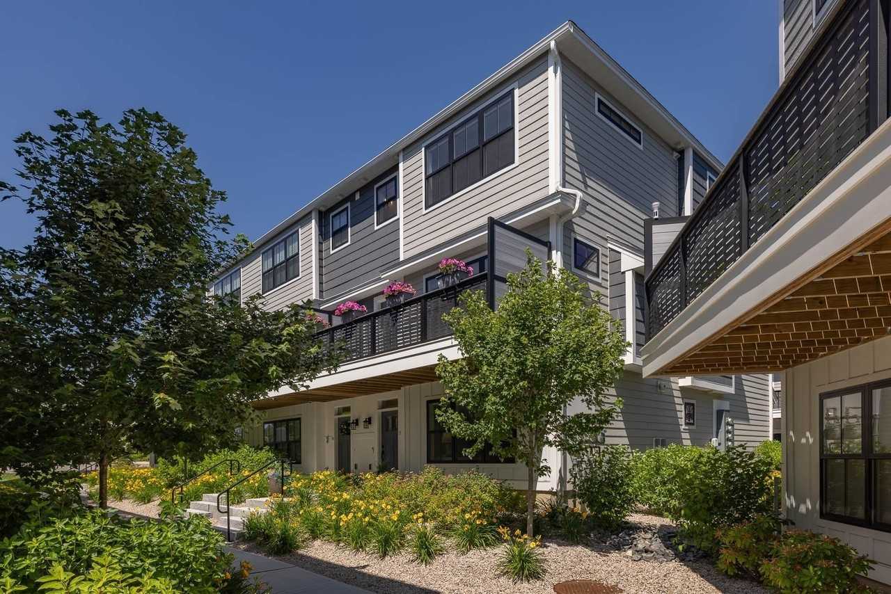 50 Cate St #16 - Photo 3 of 48