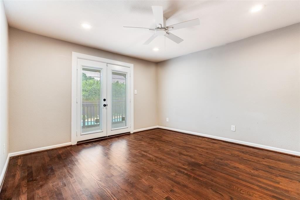 2638 Burlington Blvd - Photo 5 of 12