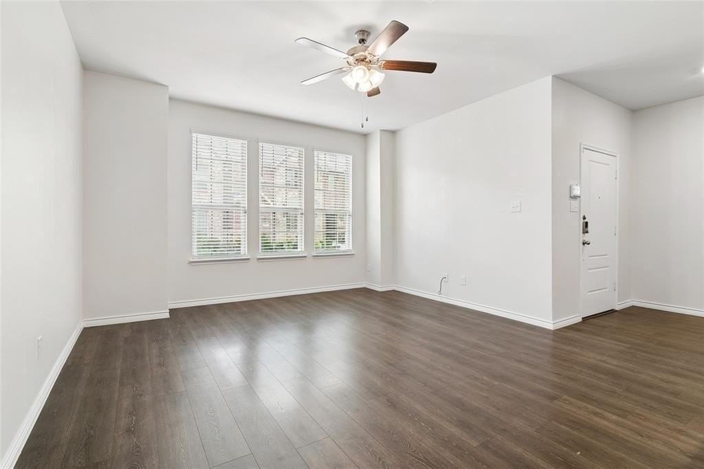 2041 Juniper Pass Way - Photo 2 of 16