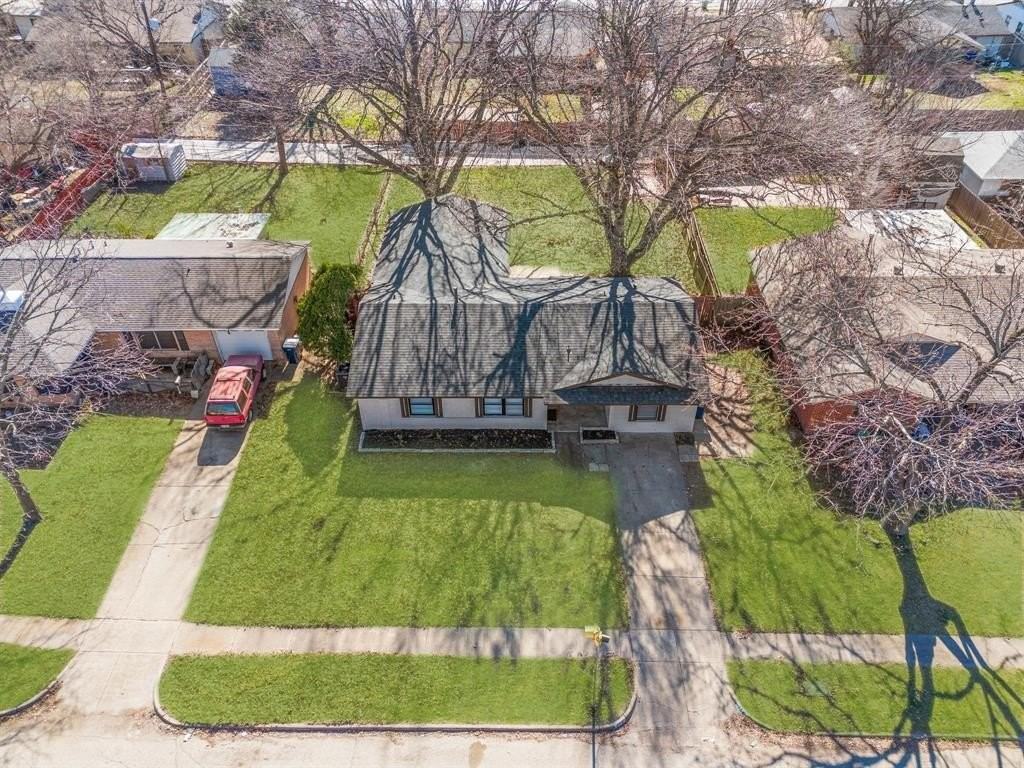 714 Pleasant Valley Rd - Photo 7 of 40