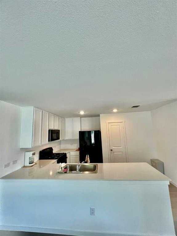 3603 Chambray Dr - Photo 3 of 16