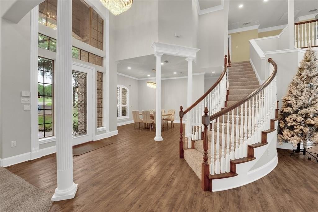 2202 Southern Oaks Dr - Photo 4 of 40