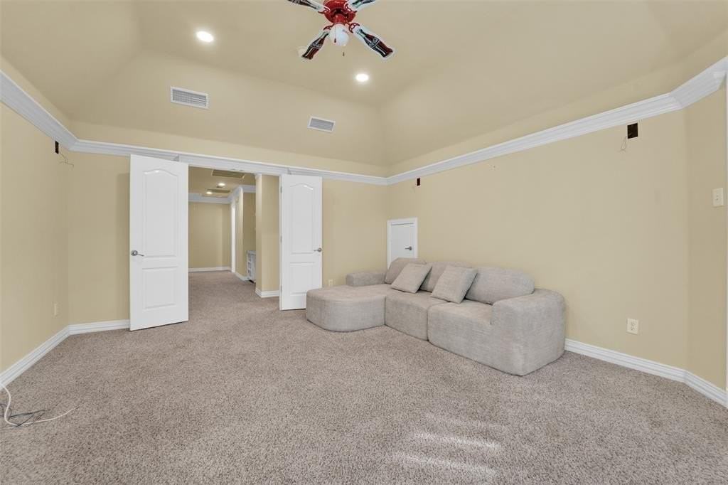 2202 Southern Oaks Dr - Photo 6 of 40