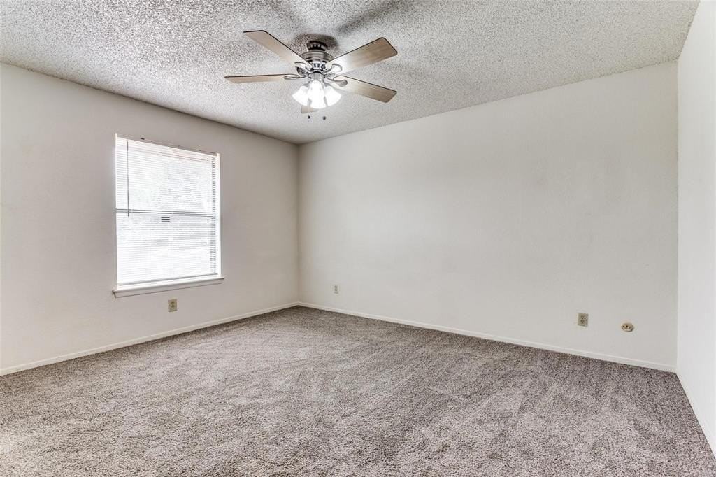 1140 Jameson St #B - Photo 7 of 13