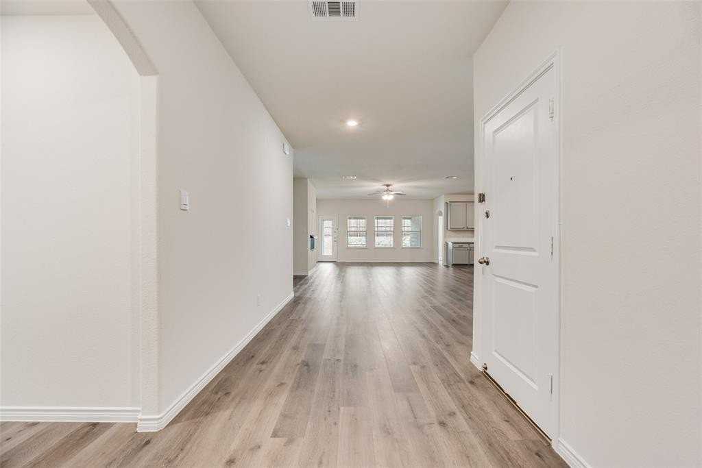 2016 Hampton St - Photo 4 of 29