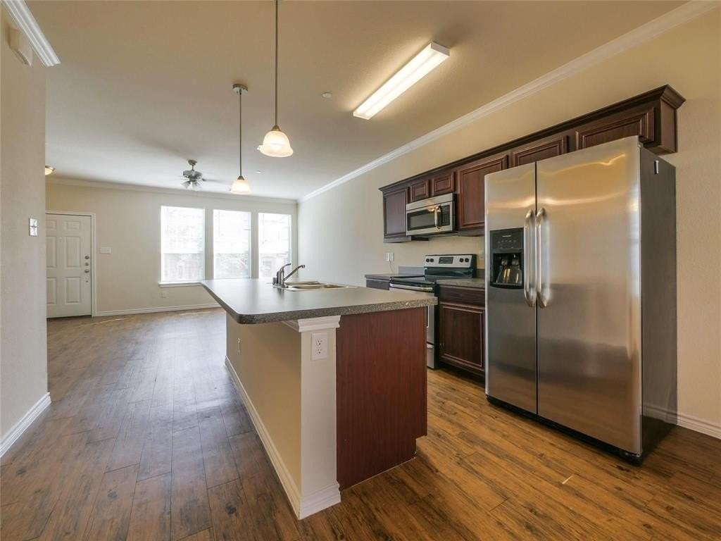 5421 Dolores Pl - Photo 7 of 27