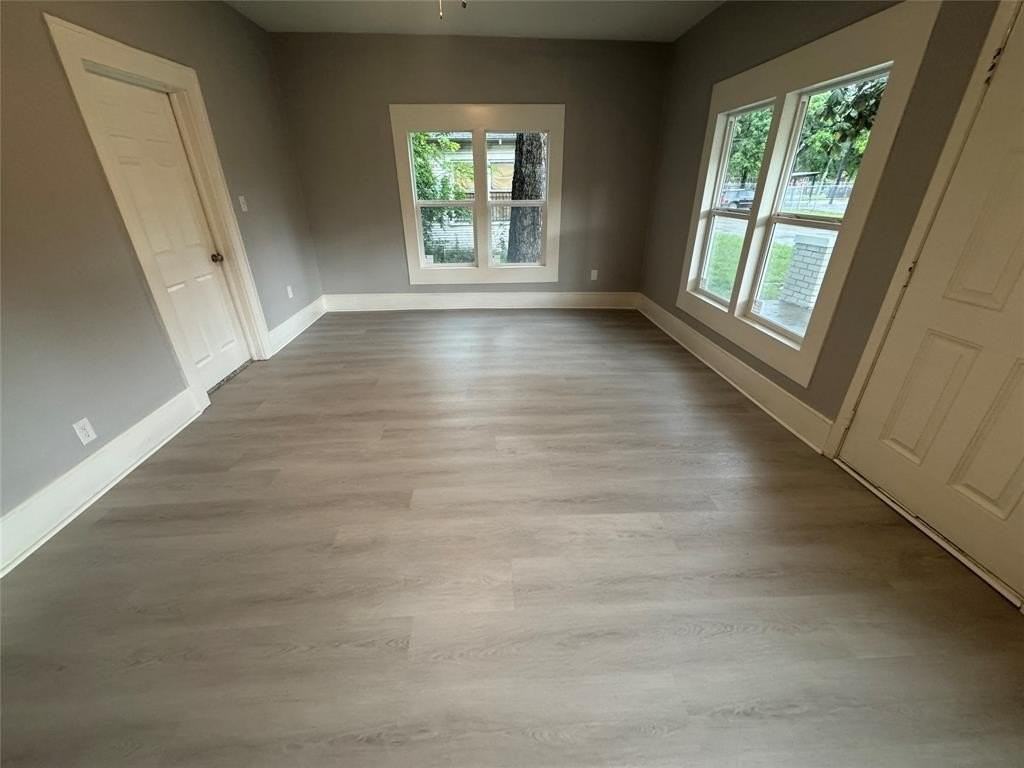 3714 Meyers St - Photo 3 of 12