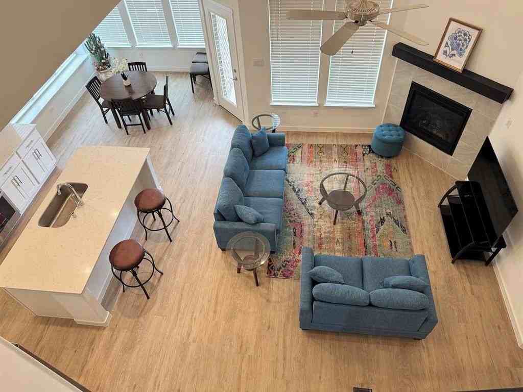 229 Invermore Dr - Photo 2 of 11