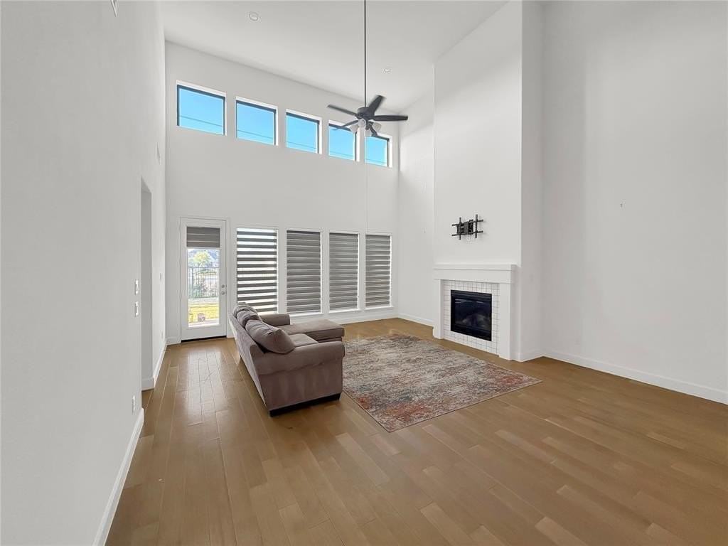 2300 Macy Way - Photo 3 of 12