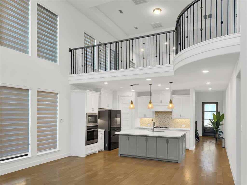 2300 Macy Way - Photo 5 of 12