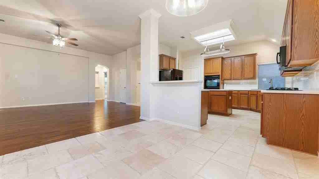 6412 Stewart Blvd - Photo 4 of 20