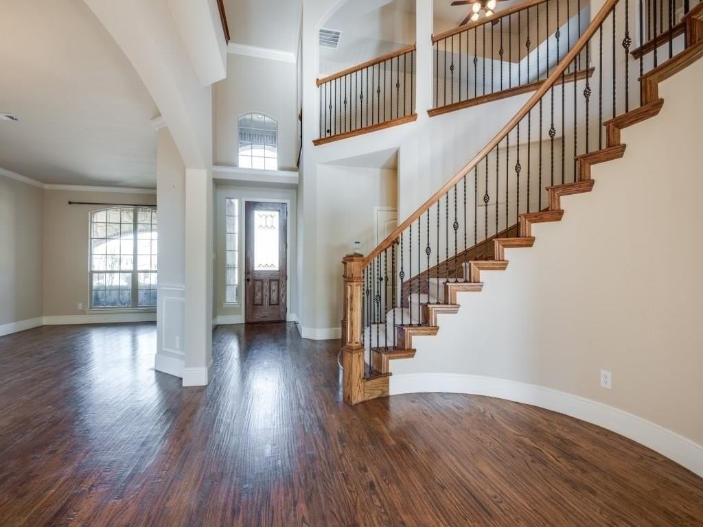 1640 Greenwood Ct - Photo 4 of 15