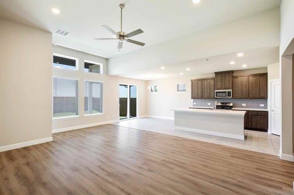 2304 Spring Side Dr - Photo 3 of 9