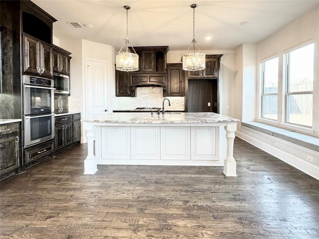 15172 Bardwell Ln - Photo 7 of 32