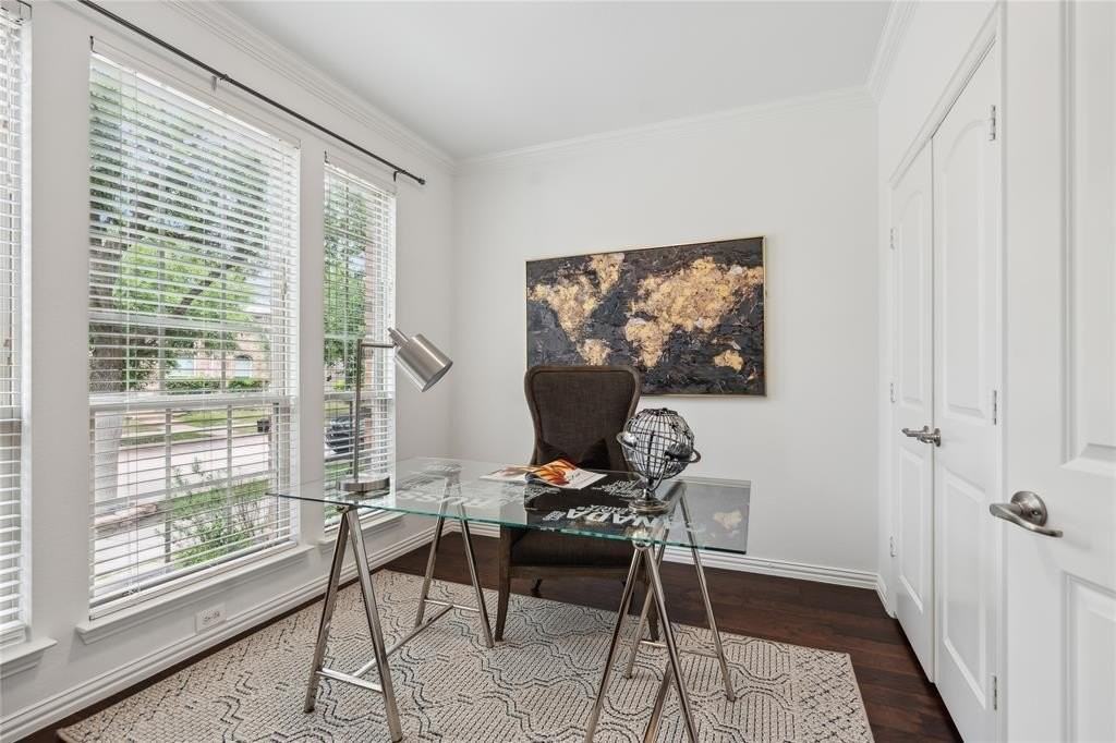 5637 Belton Ln - Photo 7 of 33