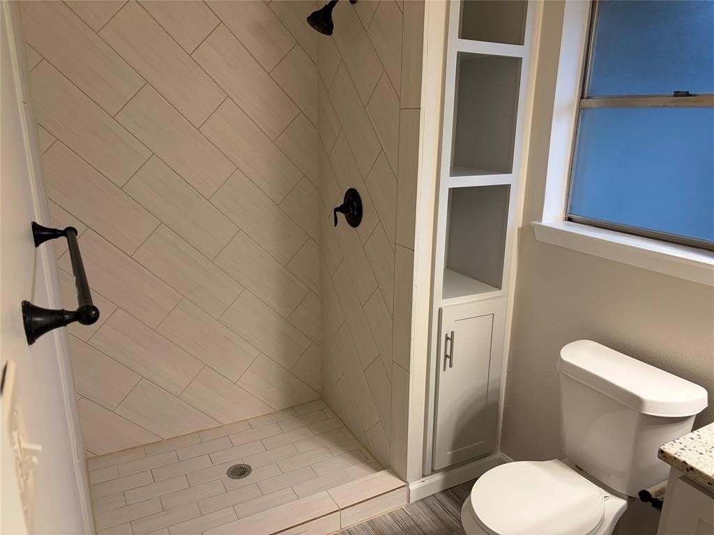 2410 Viva Dr - Photo 7 of 11