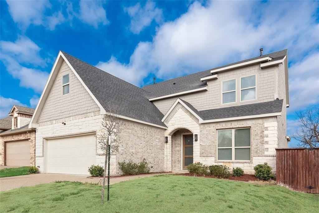 1708 Prestwick Ln - Photo 2 of 35