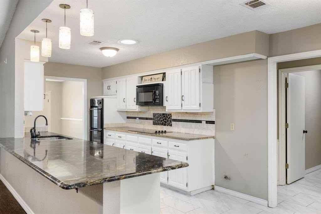 2017 Iron Horse Ct - Photo 3 of 28