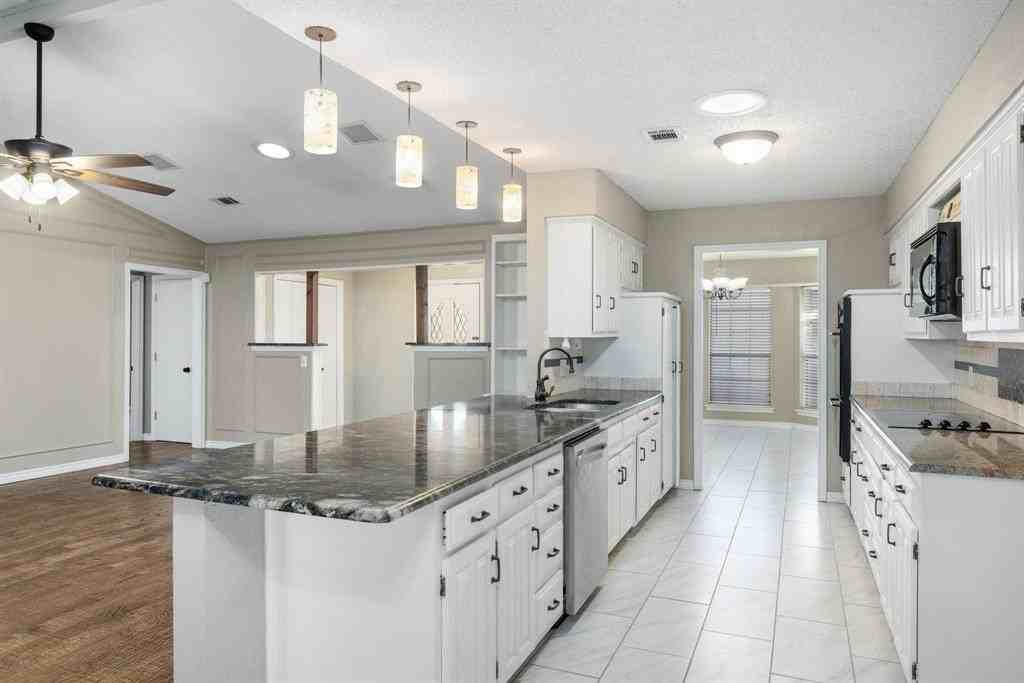 2017 Iron Horse Ct - Photo 6 of 28