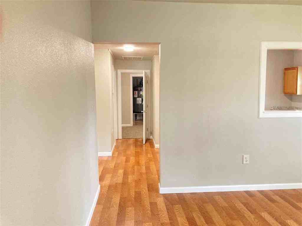 104 May Ave - Photo 6 of 18