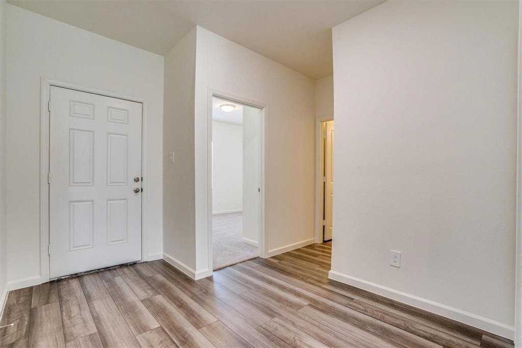 778 Camden Dr - Photo 4 of 27