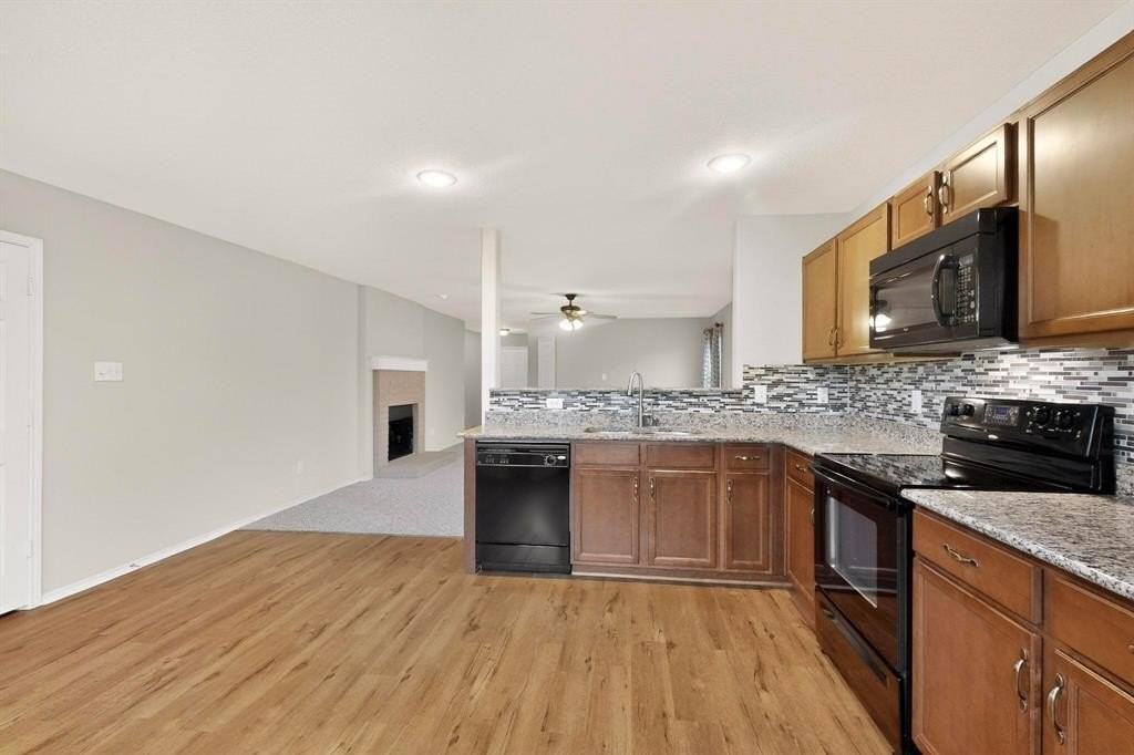 313 Coneflower Dr - Photo 6 of 34