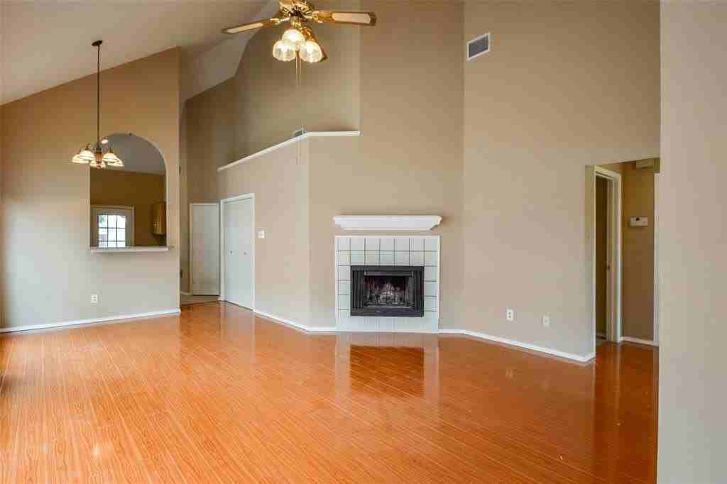 2406 Weatherby Dr - Photo 4 of 31