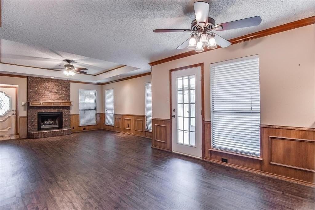 3924 Wentworth Dr - Photo 2 of 10