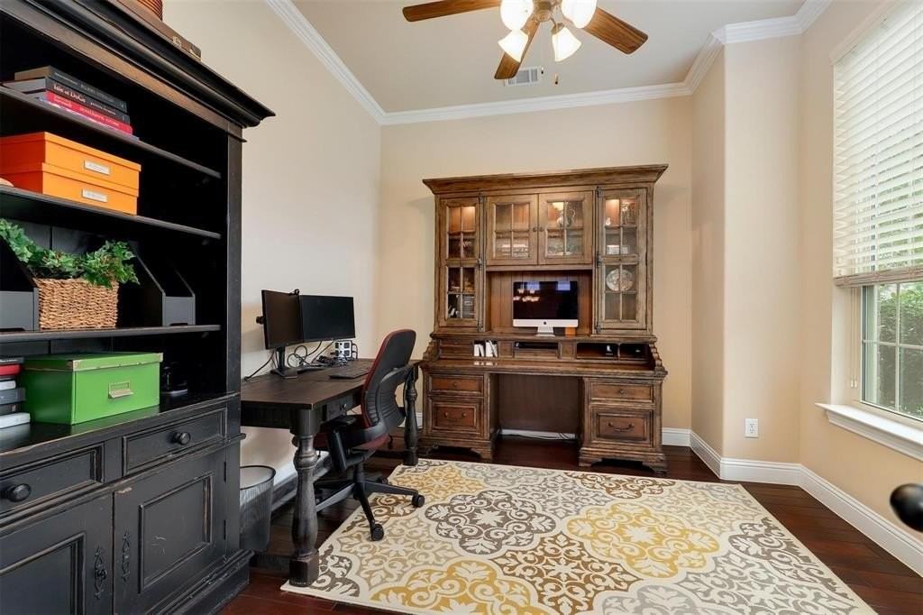 12813 Sherbrooke Dr - Photo 5 of 40