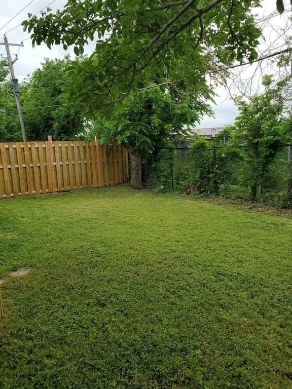 6754 Trail Lake Dr #B - Photo 5 of 6