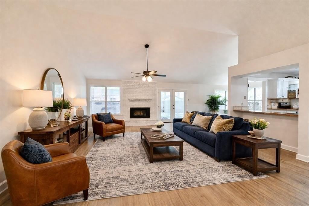 2122 Citation Dr - Photo 3 of 20