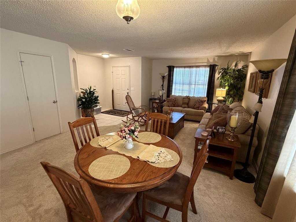 1203 Mallard Dr - Photo 5 of 16