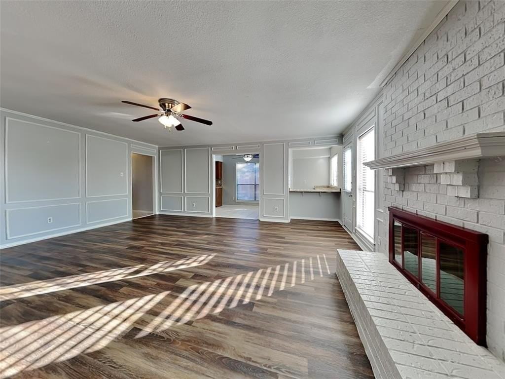 1920 Oakbluff Dr - Photo 3 of 22