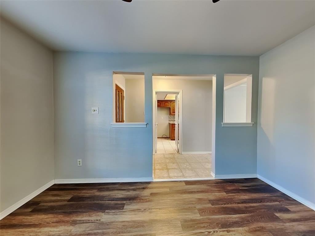 1920 Oakbluff Dr - Photo 6 of 22