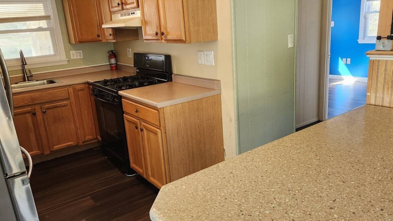 9 Shirley Rd - Photo 3 of 13