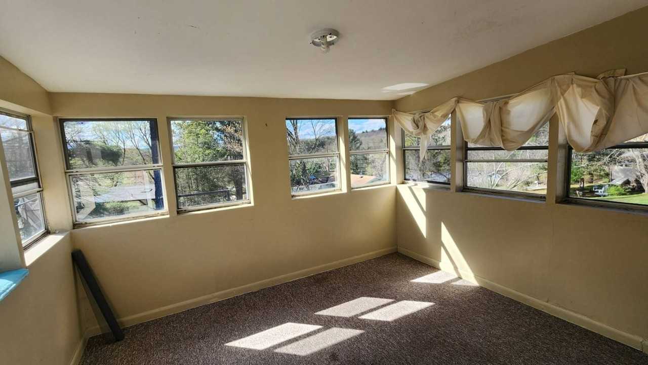 9 Shirley Rd - Photo 6 of 13