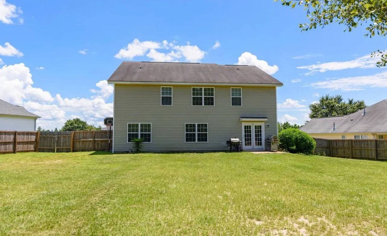 1424 Oxpens Rd - Photo 7 of 25