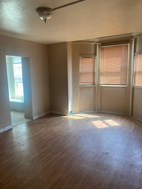 10 5th SE St #2 - Photo 5 of 8