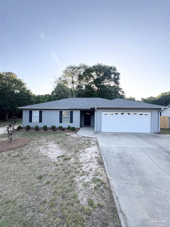 5661 Fairview Dr - Photo 2 of 26