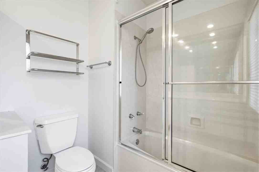 120 N White Jewel Ct - Photo 4 of 30